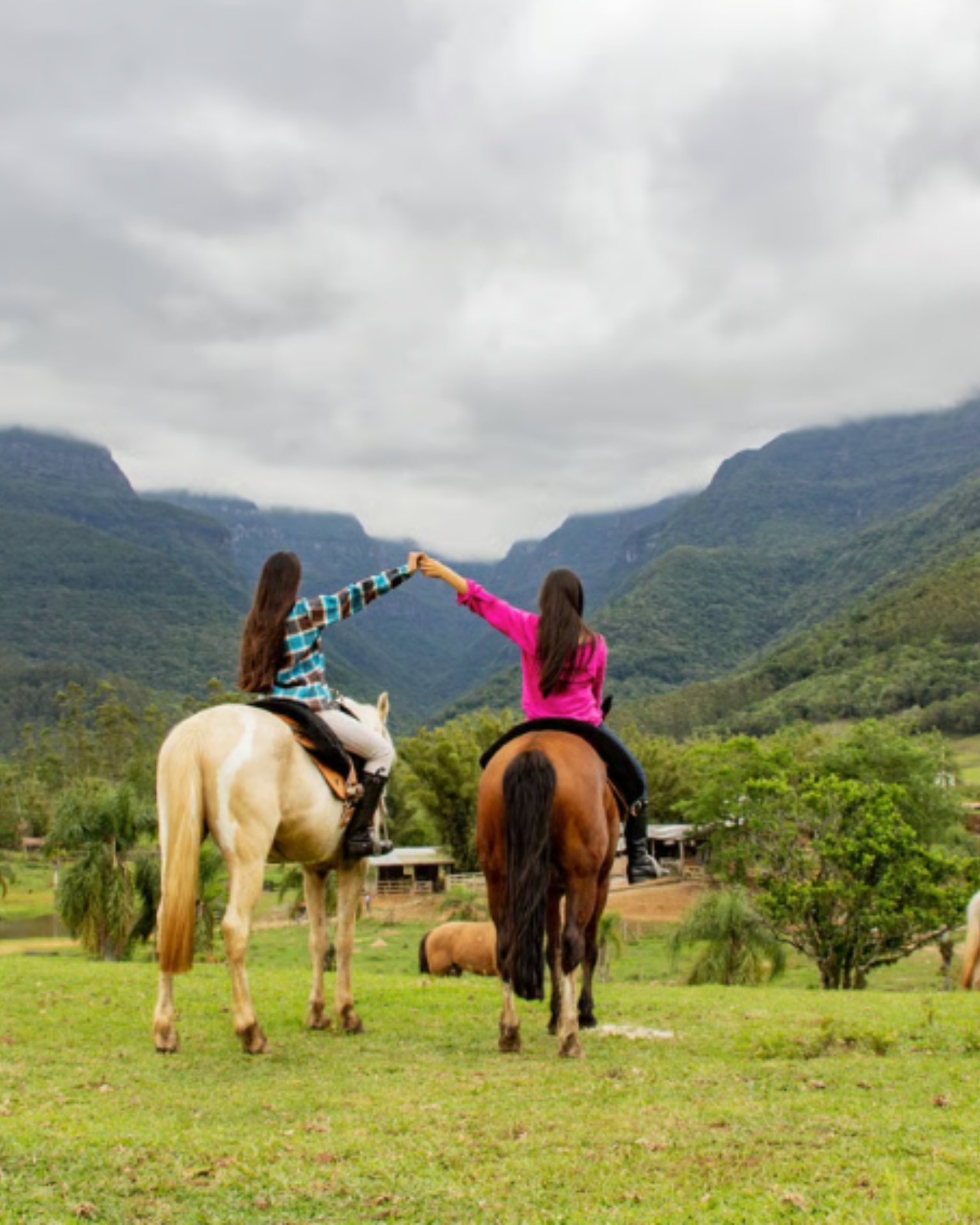 Cenário dos Canyons e hospedagem Ecocanyons